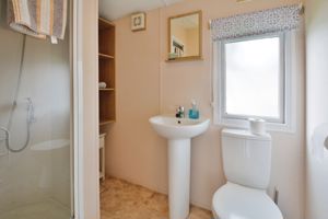 Shower room- click for photo gallery